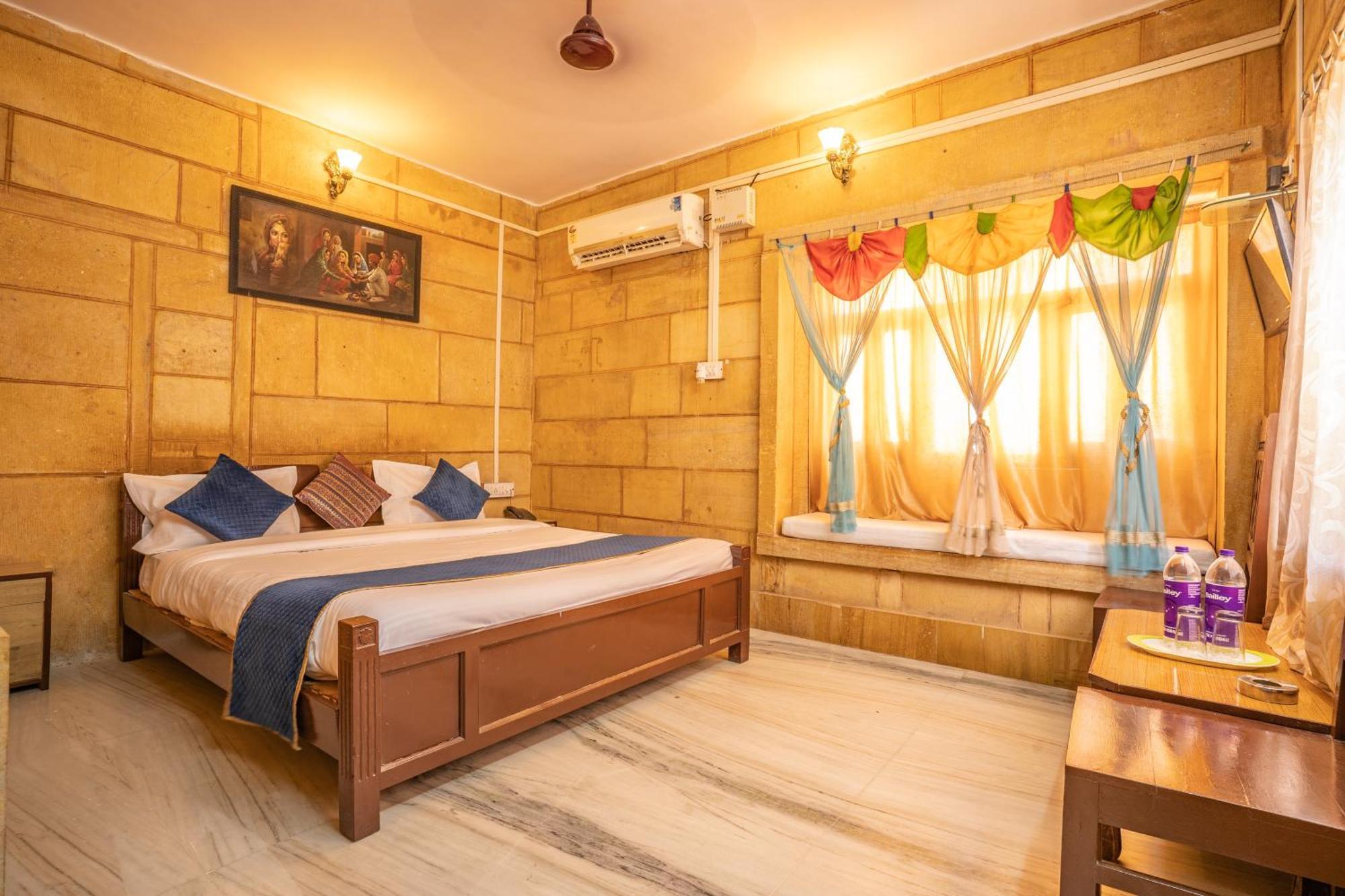Hotel Classic Dzsaiszalmer Kültér fotó