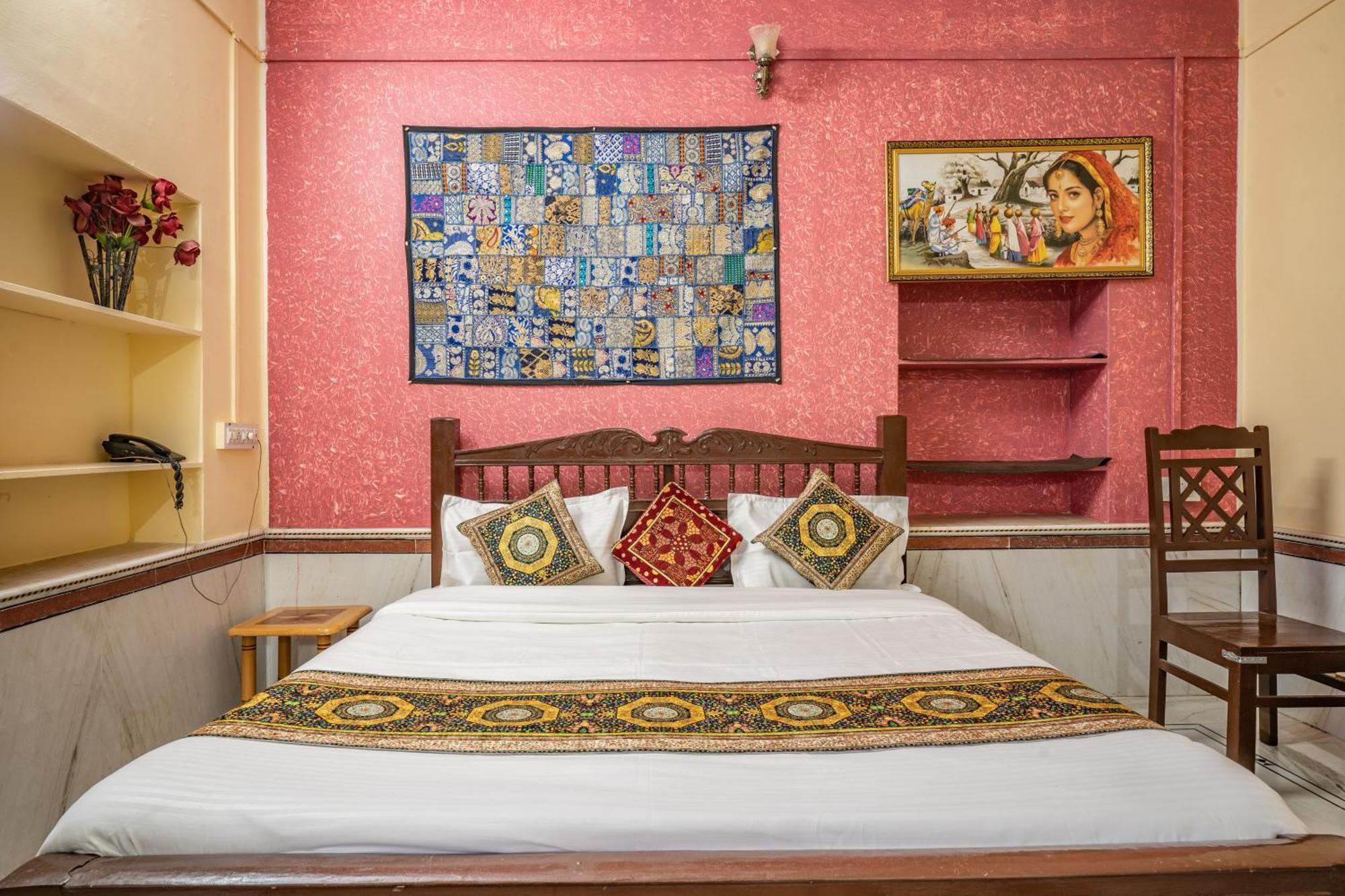 Hotel Classic Dzsaiszalmer Kültér fotó