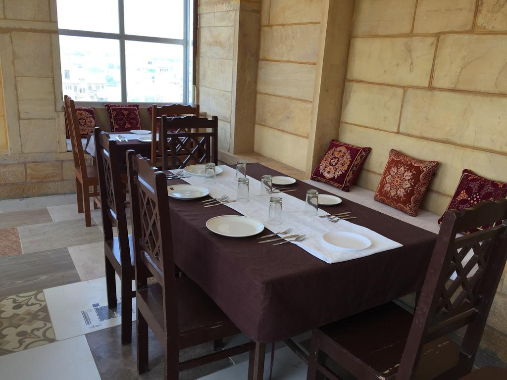 Hotel Classic Dzsaiszalmer Kültér fotó