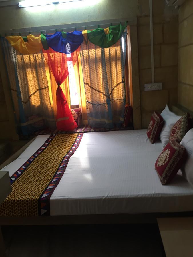 Hotel Classic Dzsaiszalmer Kültér fotó